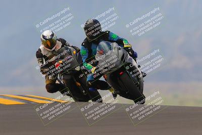 media/Sep-11-2022-SoCal Trackdays (Sun) [[81b7e951af]]/Turn 9 (930am)/